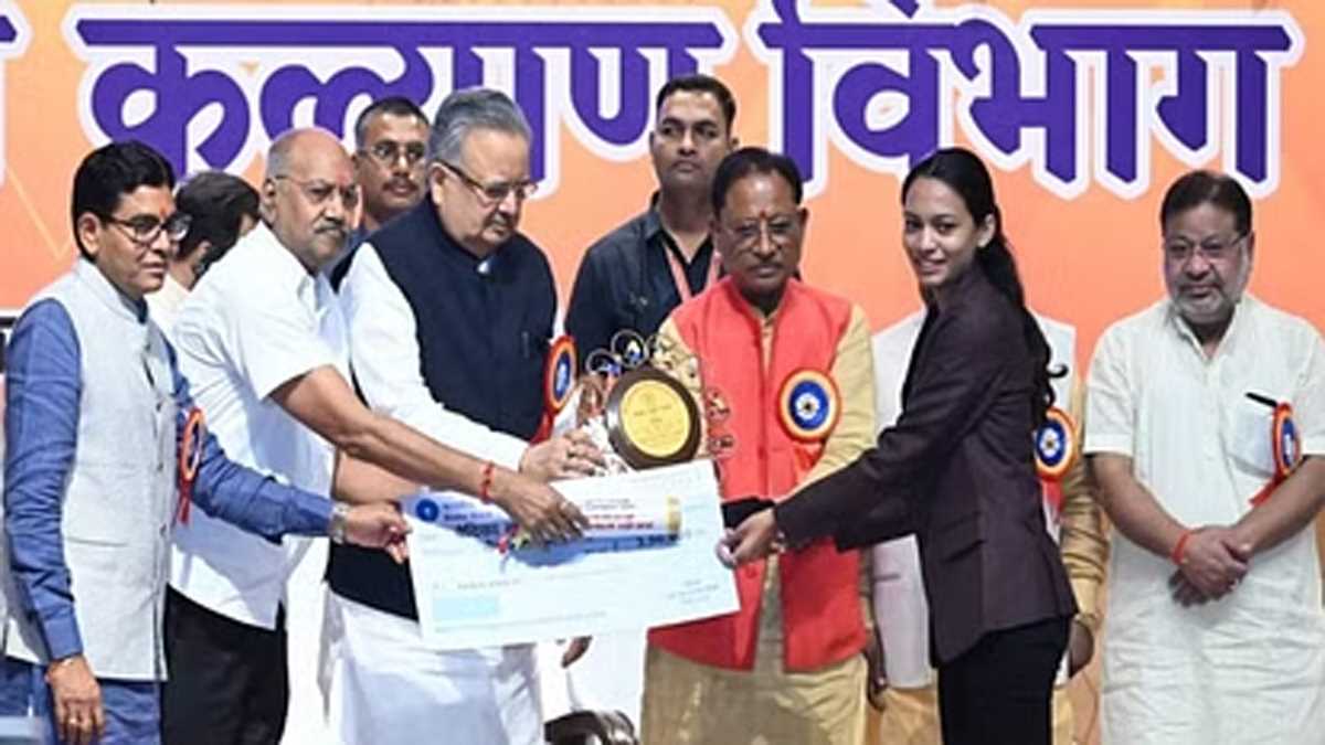 छत्तीसगढ़ के राज्य खेल अलंकरण समारोह में 544 प्रतिभावान खिलाड़ी पुरस्कृत